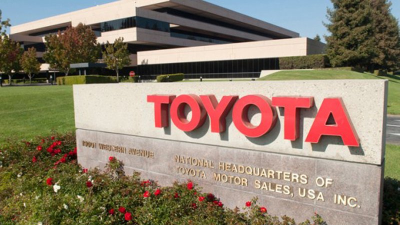 Toyota: di nuovo leader del mercato nel 2012