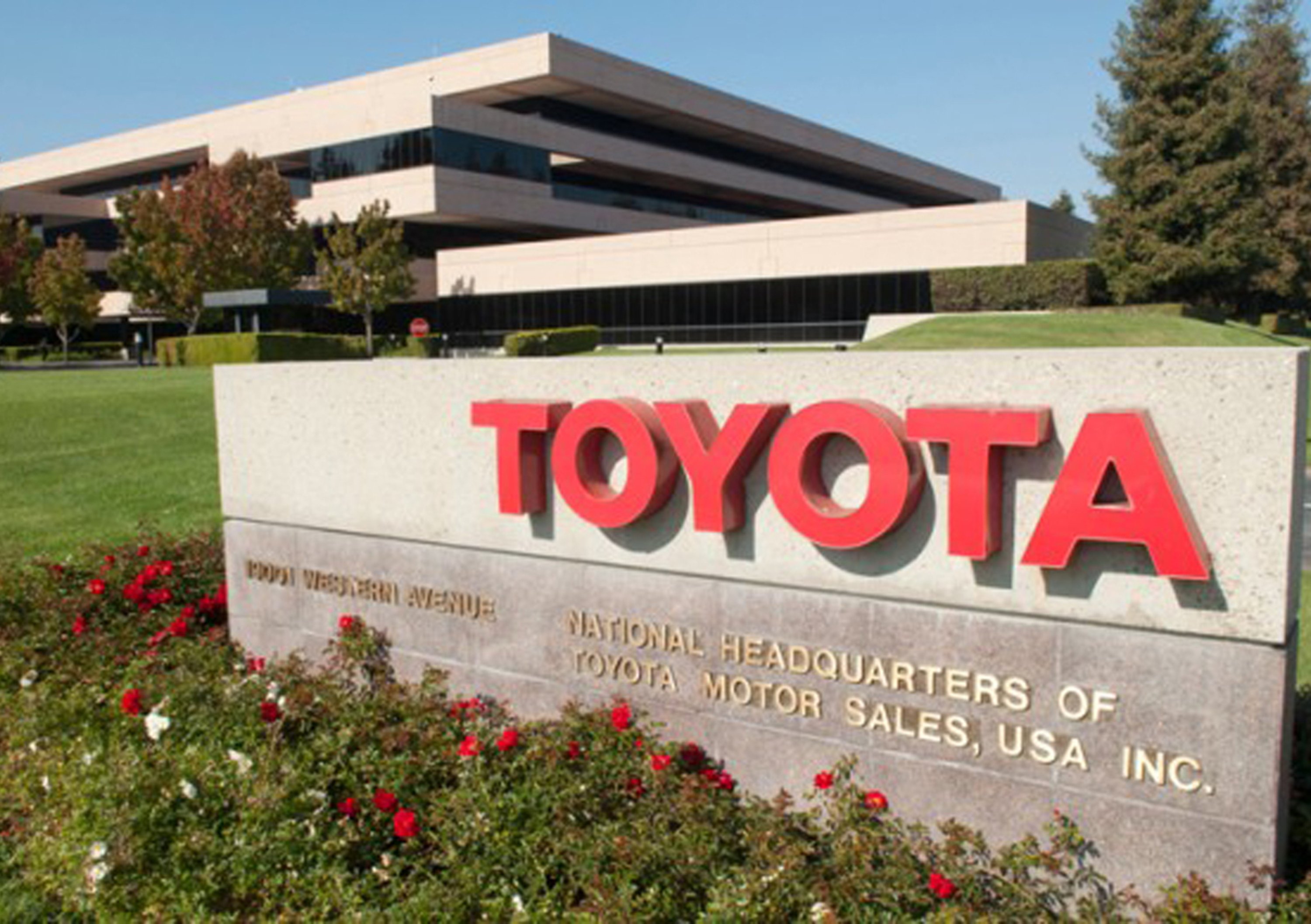 Toyota: di nuovo leader del mercato nel 2012