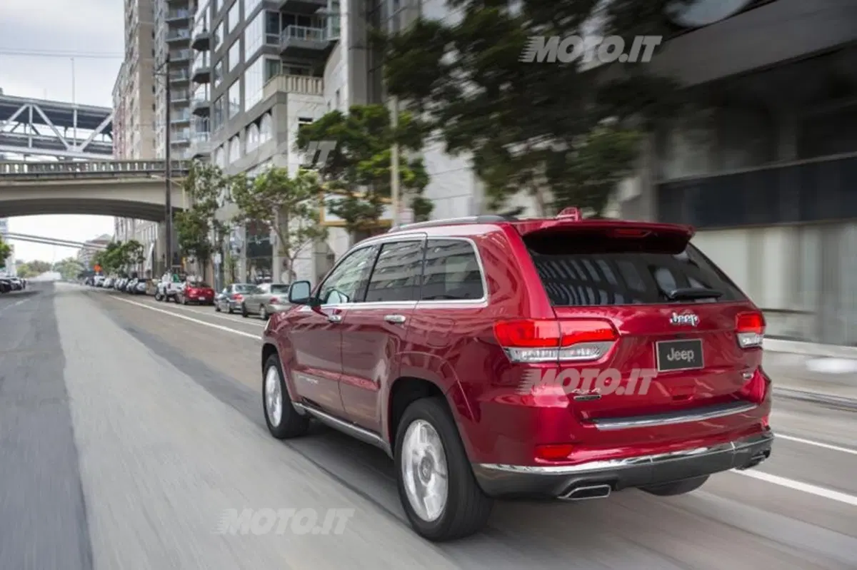 Jeep Grand Cherokee restyling: arriva il cambio a 8 marce (3)