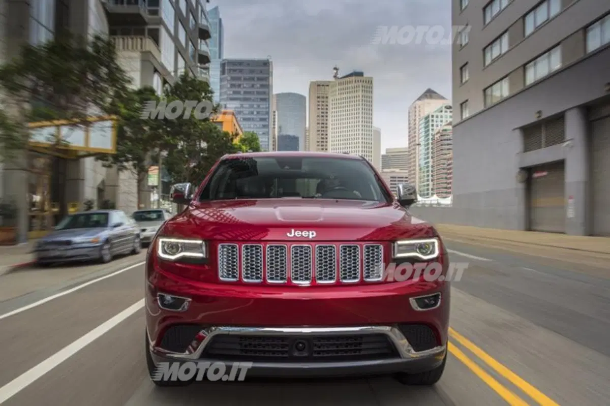 Jeep Grand Cherokee restyling: arriva il cambio a 8 marce (12)