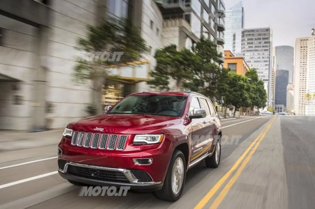 Jeep Grand Cherokee restyling: arriva il cambio a 8 marce (19)