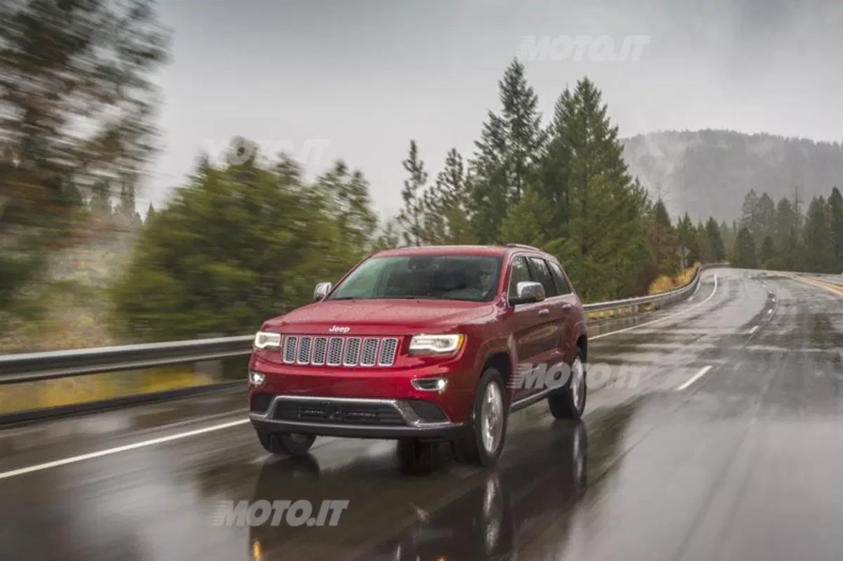 Jeep Grand Cherokee restyling: arriva il cambio a 8 marce (23)