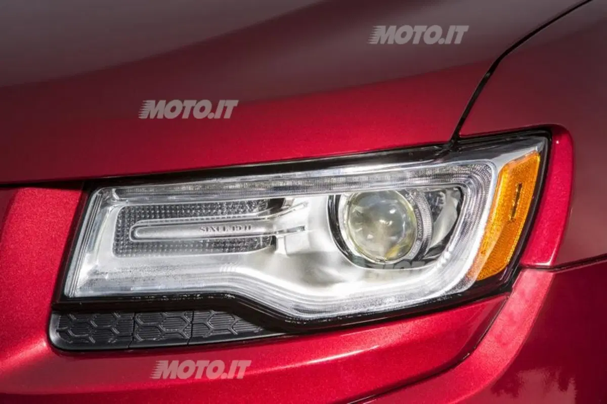 Jeep Grand Cherokee restyling: arriva il cambio a 8 marce (32)