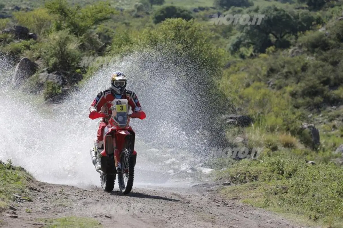 Dakar 2013, tappa 10. Despres (KTM) nuovo leader. Barreda vince la tappa, Botturi si avvicina al podio (2)