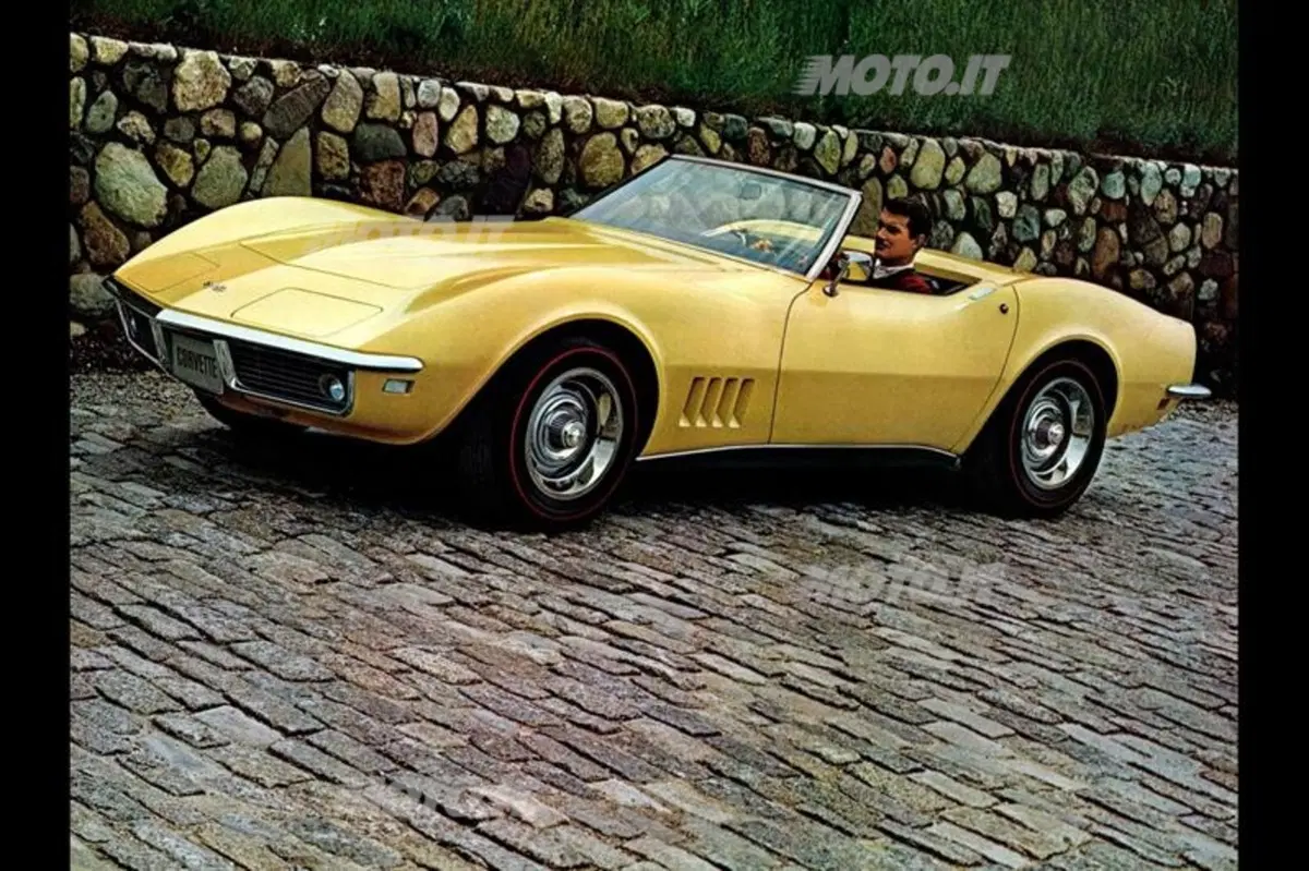 Chevrolet Corvette: 60 anni di mito americano (13)