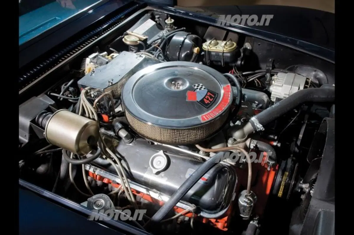 Chevrolet Corvette: 60 anni di mito americano (15)