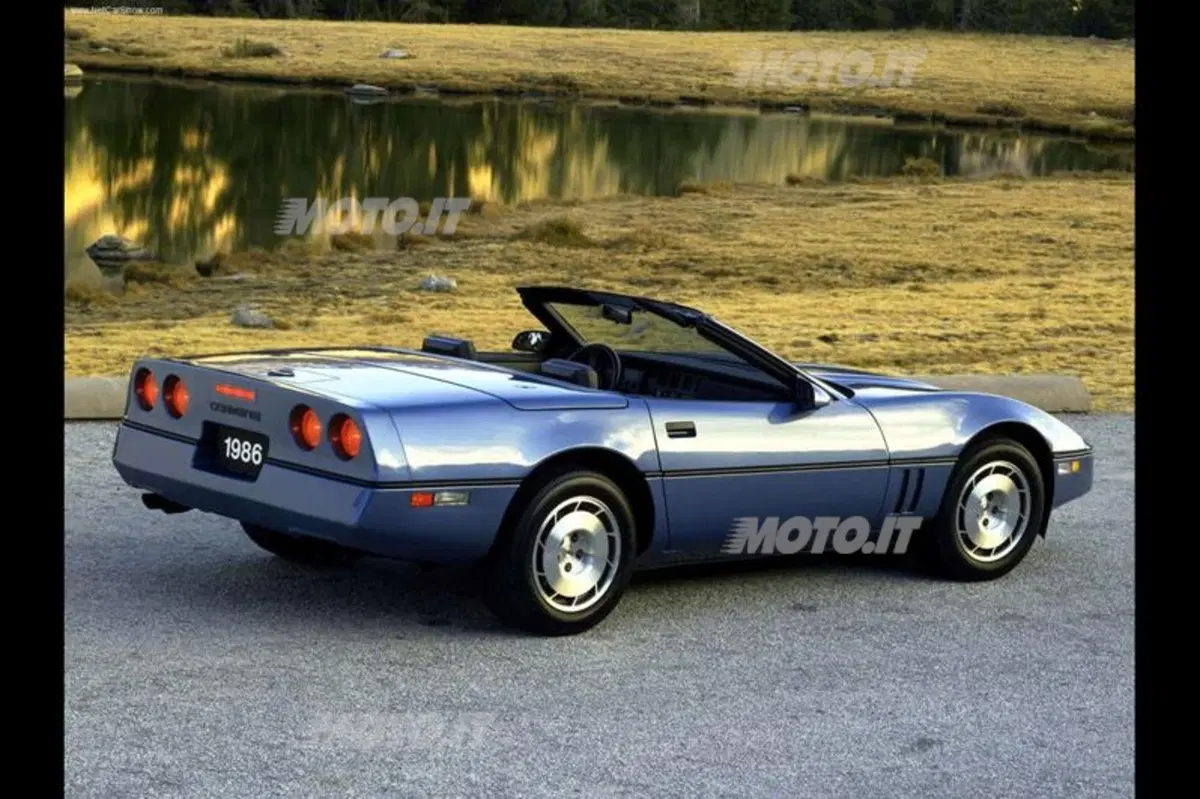 Chevrolet Corvette: 60 anni di mito americano (27)