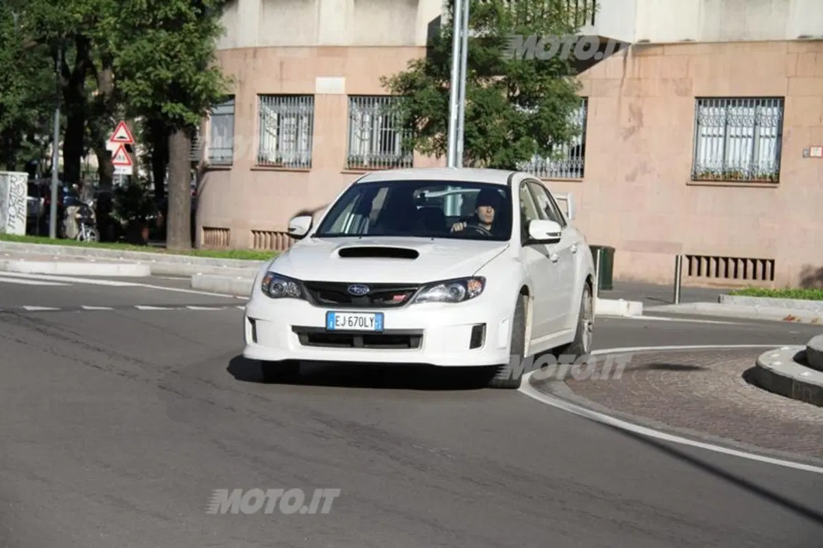 Subaru Impreza WRX STI (7)
