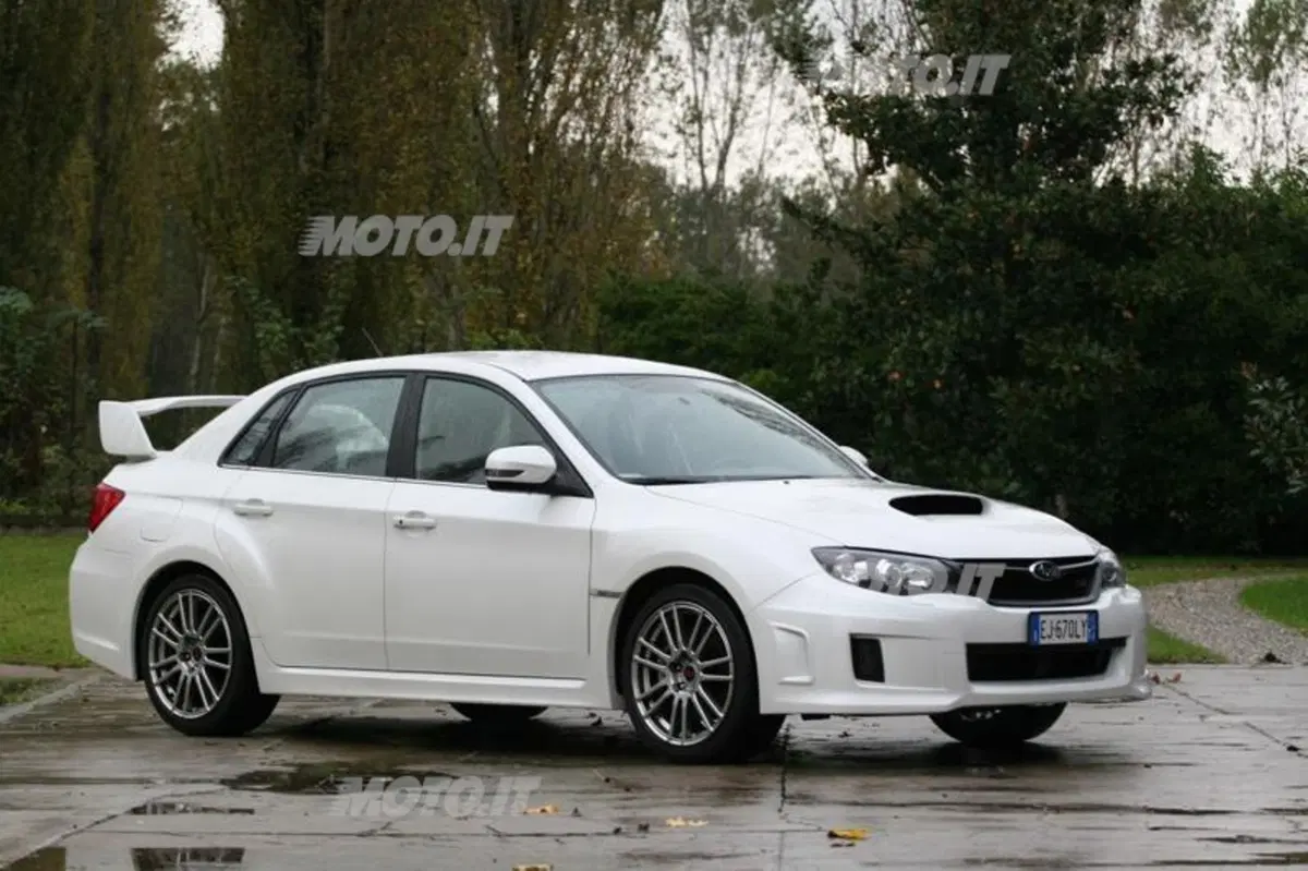Subaru Impreza WRX STI (14)