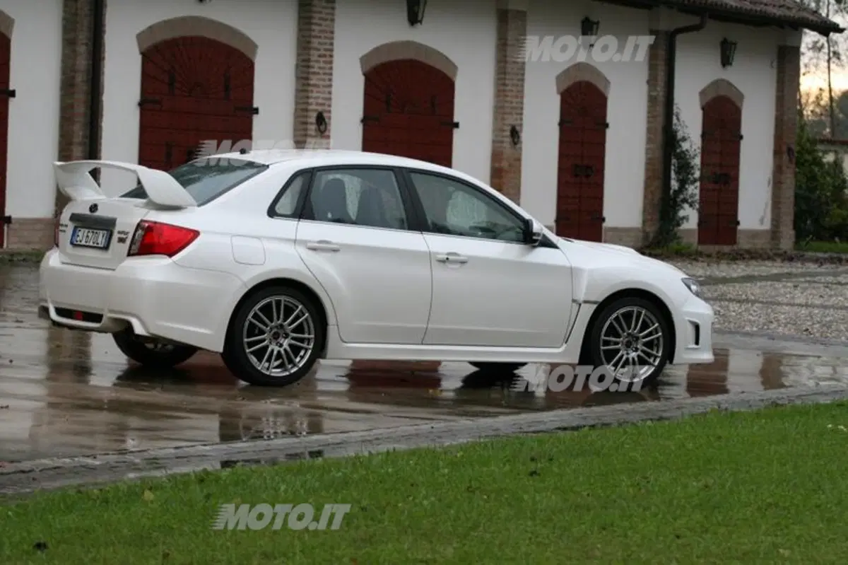 Subaru Impreza WRX STI (22)