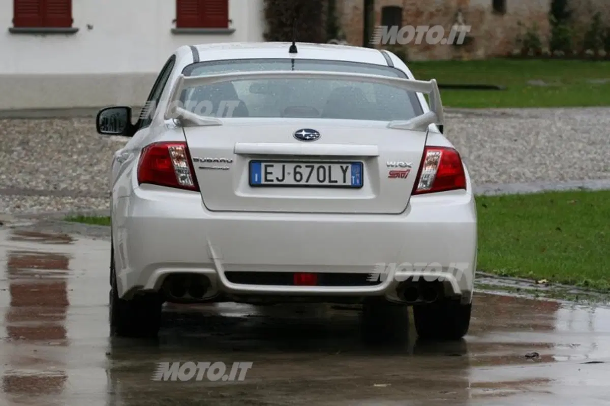 Subaru Impreza WRX STI (25)