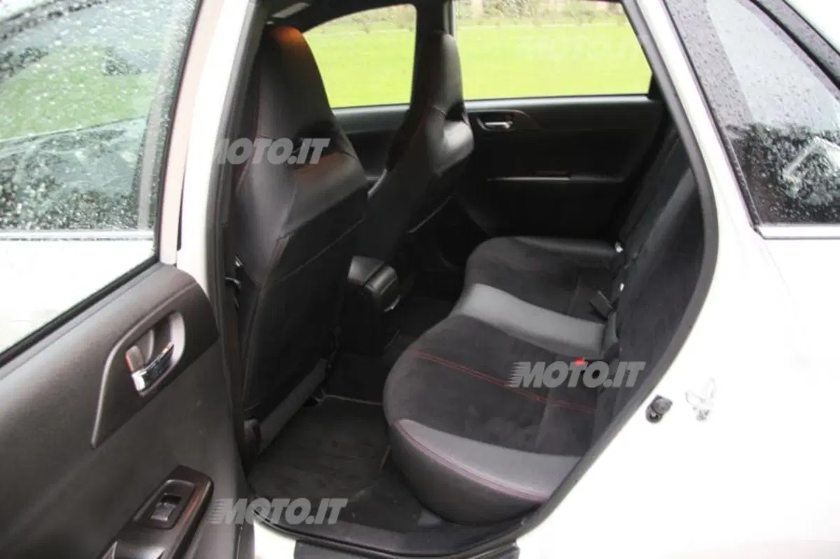Subaru Impreza WRX STI (44)