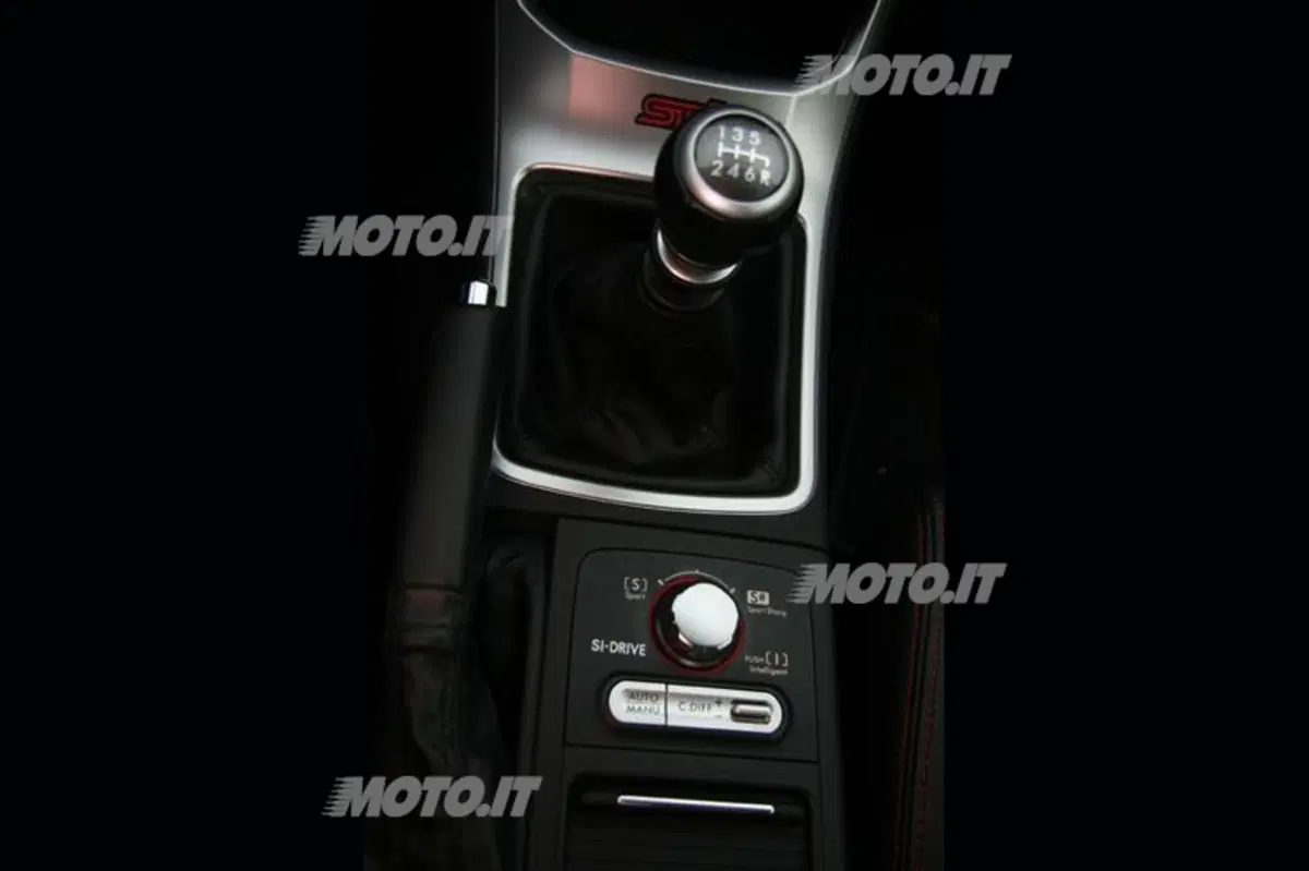 Subaru Impreza WRX STI (48)