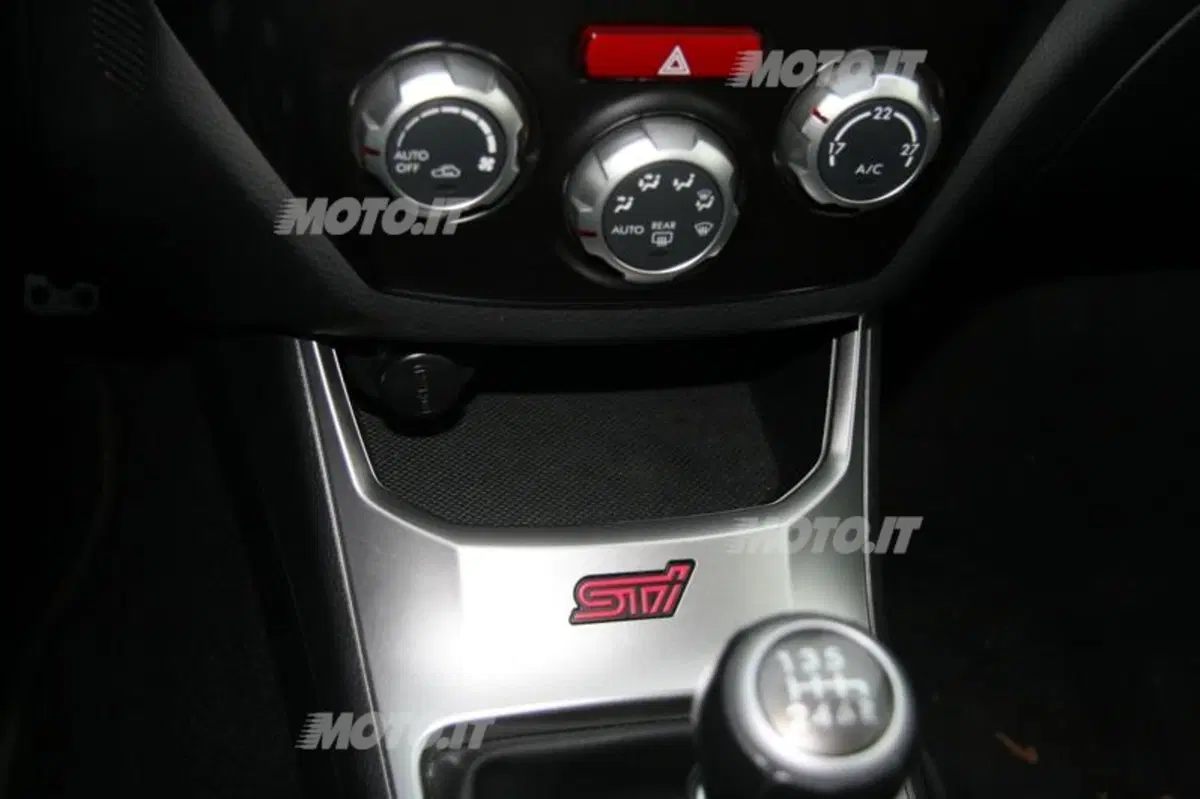 Subaru Impreza WRX STI (49)