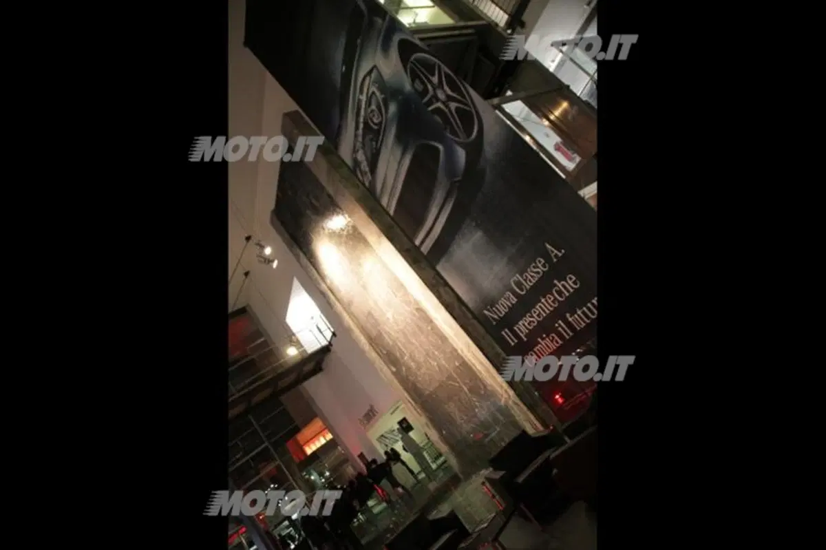 Mercedes-Benz Classic: presentato il calendario con protagonista la Classe S (33)