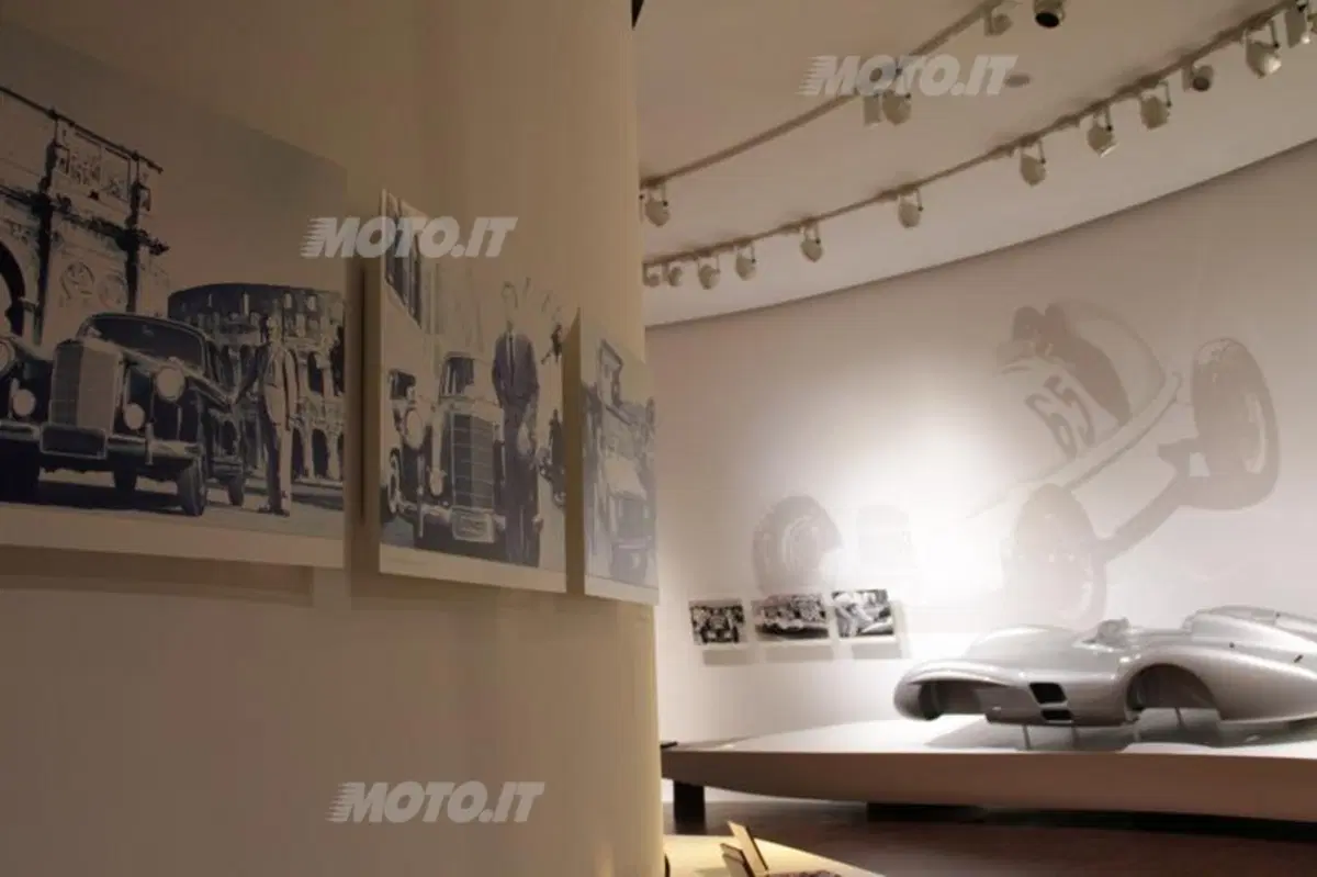 Mercedes-Benz Classic: presentato il calendario con protagonista la Classe S (41)