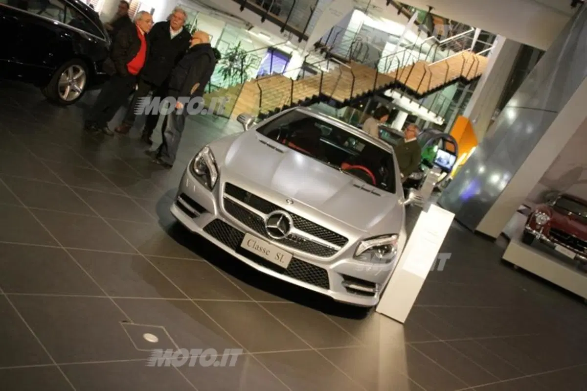Mercedes-Benz Classic: presentato il calendario con protagonista la Classe S (43)