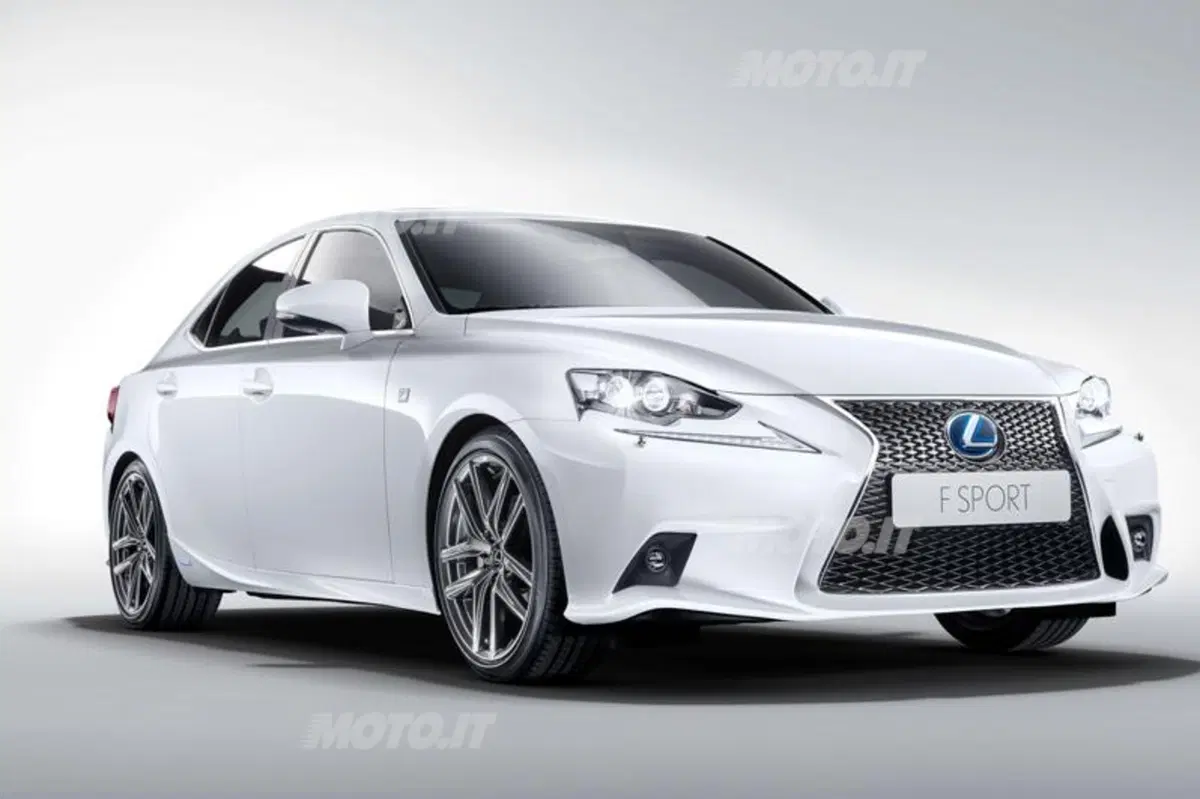 Lexus IS Hybrid: ecco la versione per l’Europa