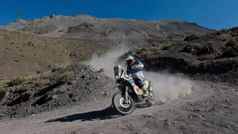 Dakar 2013, tappa 13. Vince Lopez (KTM), Despres &egrave; pi&ugrave; vicino. Botturi costretto al ritiro