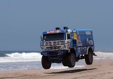 Dakar 2013, tappa 14. Bis di Marcos Patronelli (Yamaha) nei Quad, e tripletta Kamaz nei Camion: primo quello di Eduard Nikolaev