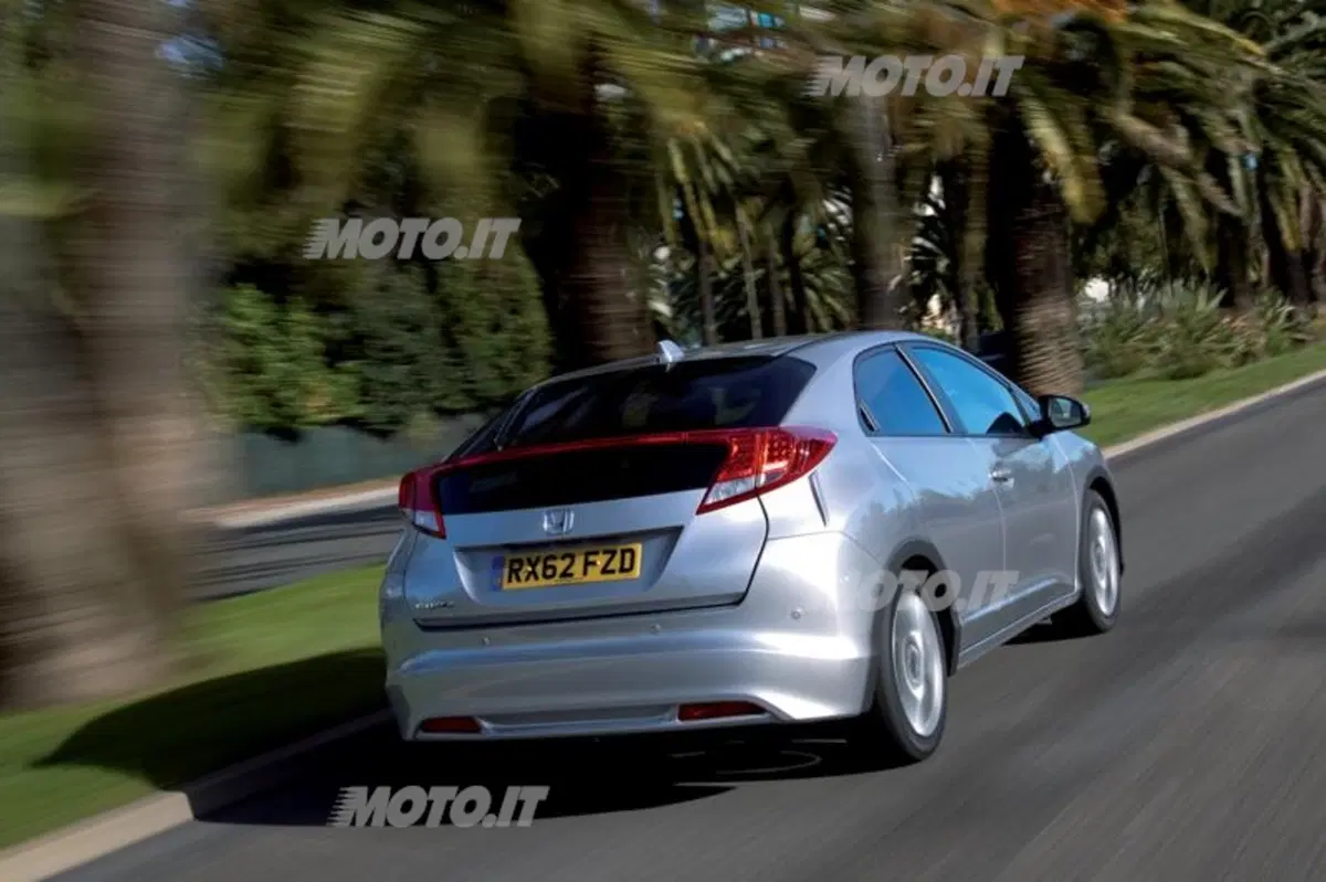 Honda Civic 1.6 i-DTEC (5)