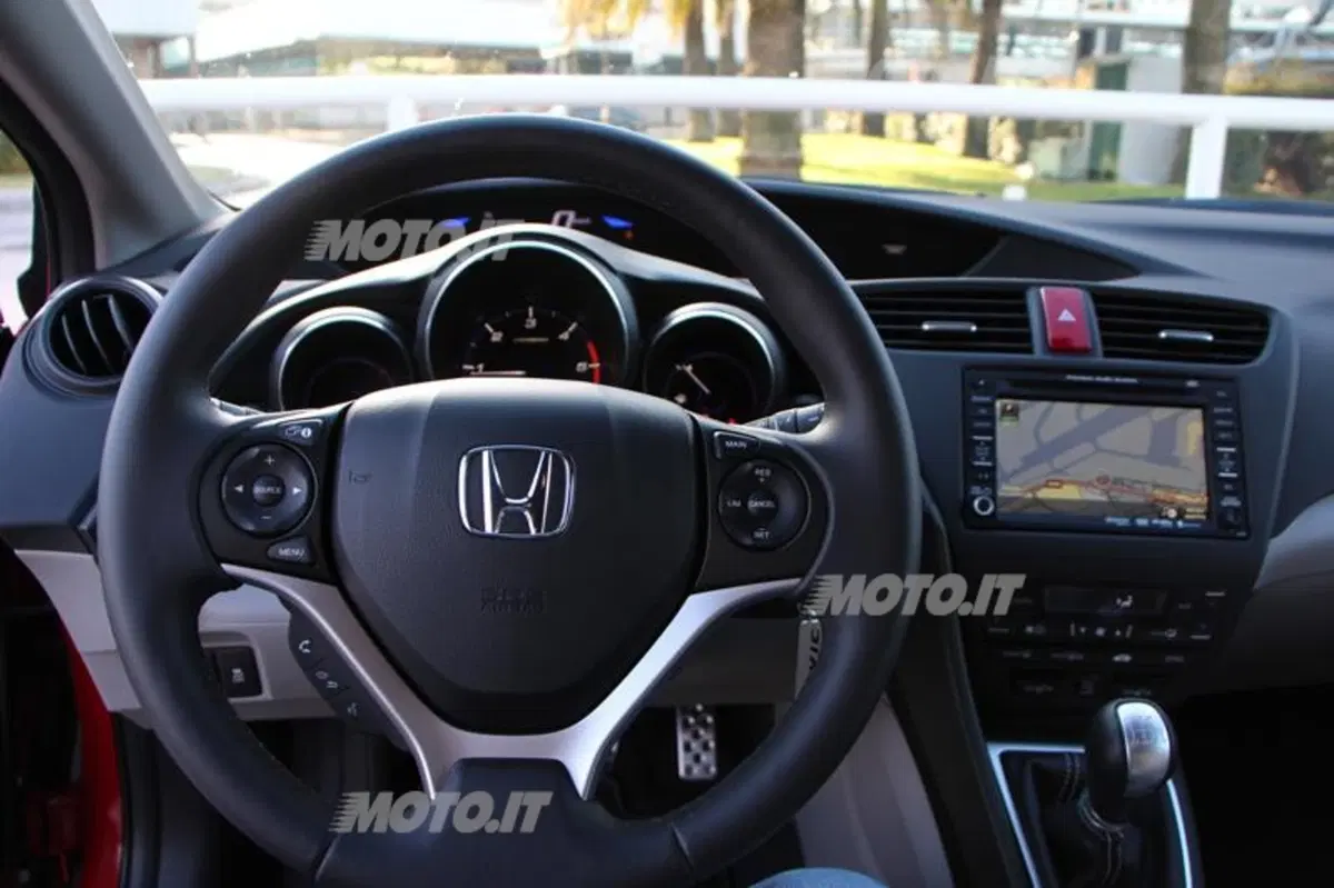 Honda Civic 1.6 i-DTEC (46)