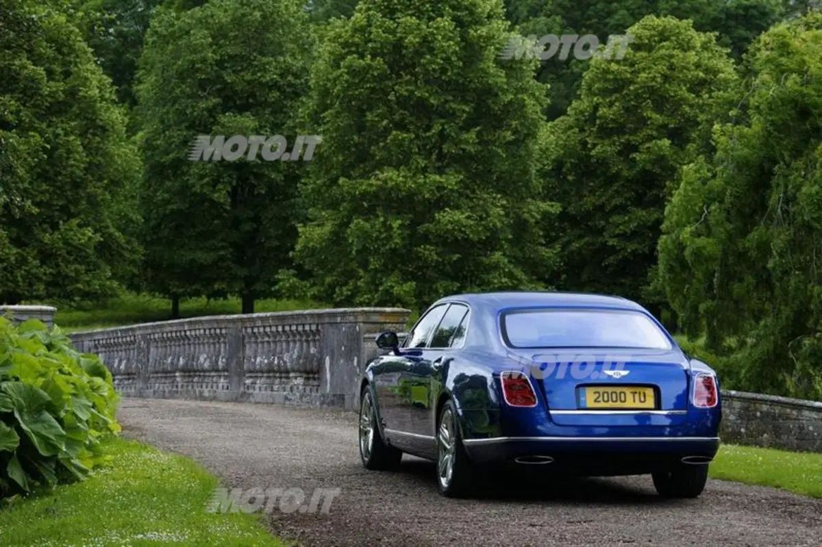 Bentley Mulsanne: a Ginevra le novità 2013 (2)