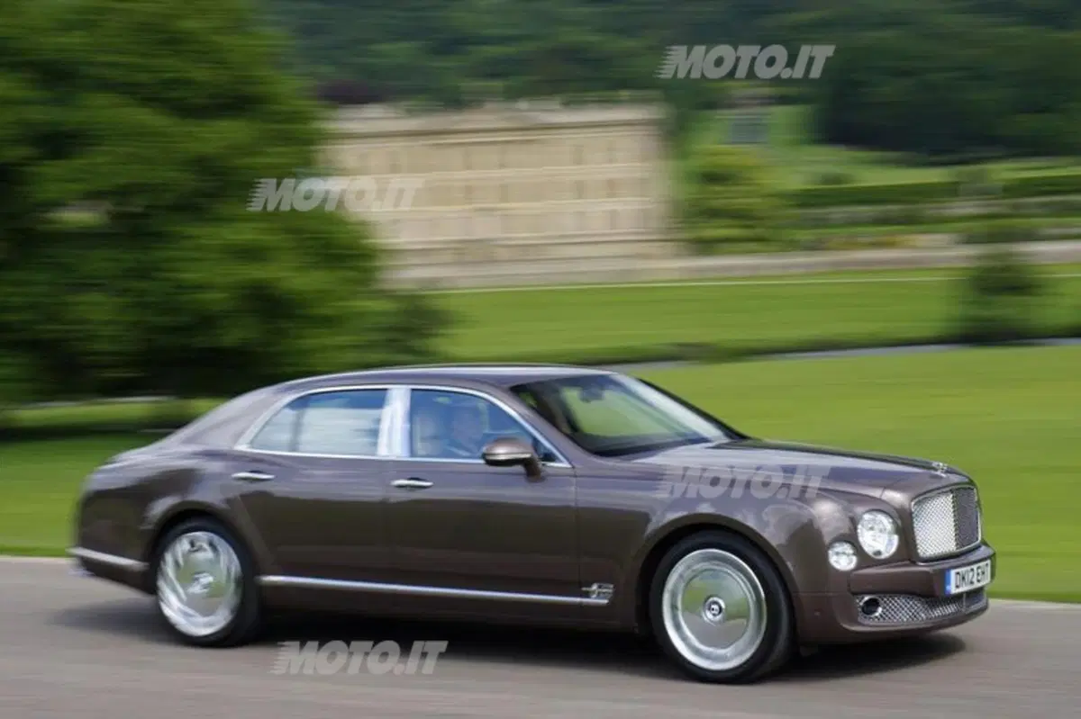 Bentley Mulsanne: a Ginevra le novità 2013 (3)