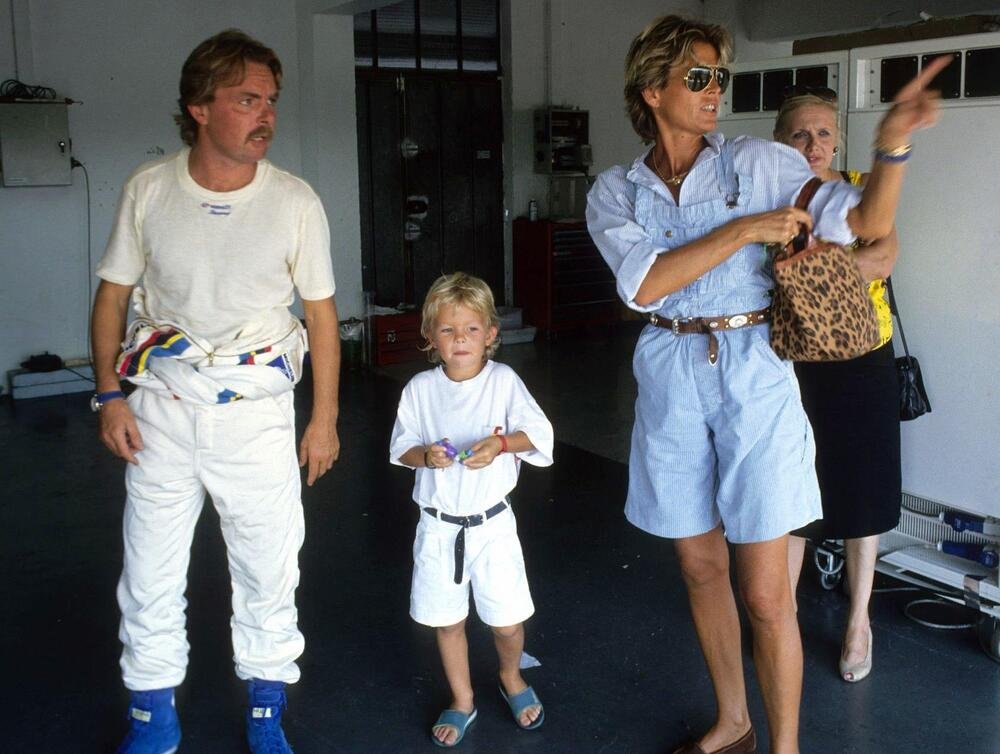 Il piccolo Rosberg in quello che diverr&agrave; per lui luogo di lavoro da grande: un autodromo