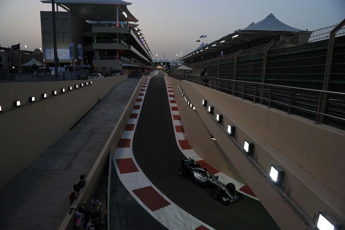 F1, Gp Abu Dhabi 2016: pole per Hamilton (29)