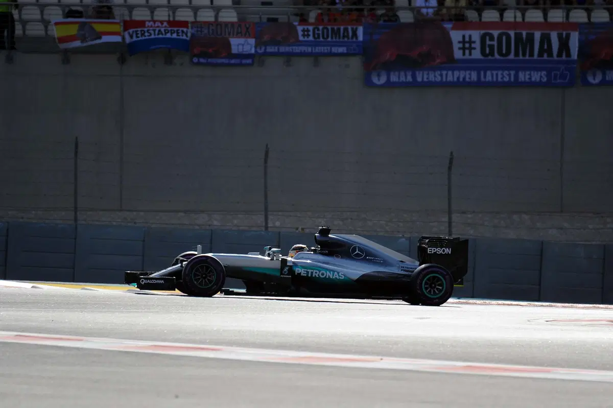 F1, Gp Abu Dhabi 2016: pole per Hamilton (3)