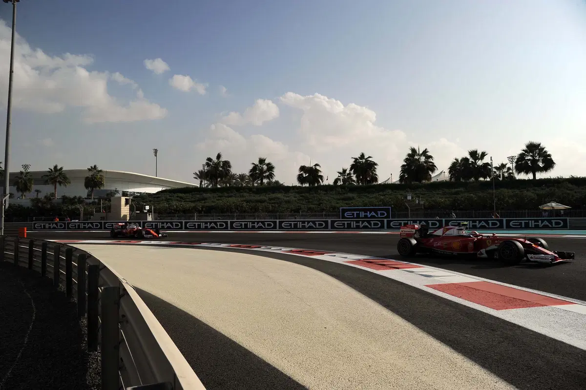 F1, Gp Abu Dhabi 2016: pole per Hamilton (30)