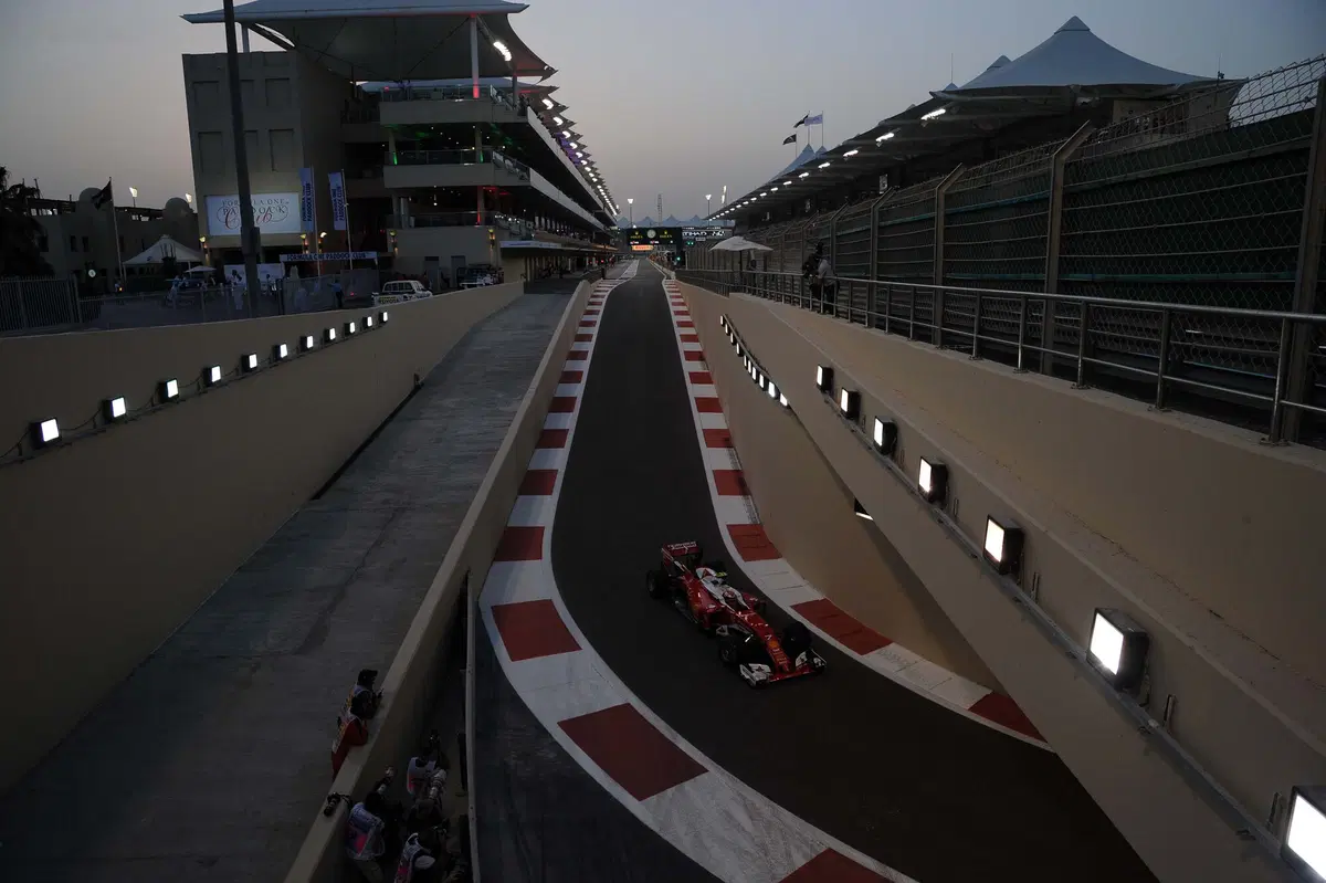 F1, Gp Abu Dhabi 2016: pole per Hamilton (34)