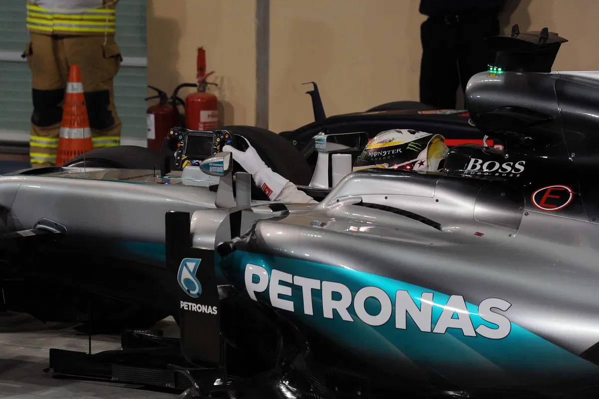 F1, Gp Abu Dhabi 2016: pole per Hamilton (40)