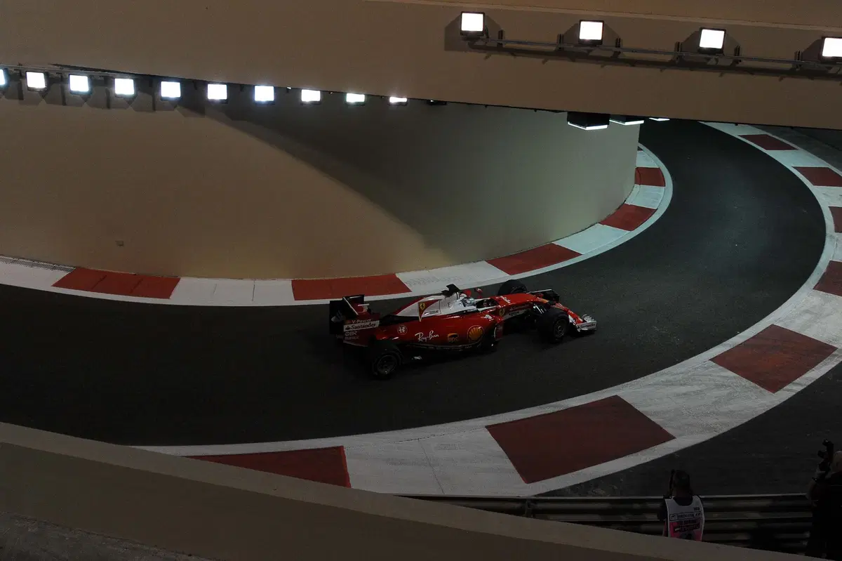 F1, Gp Abu Dhabi 2016: pole per Hamilton (42)
