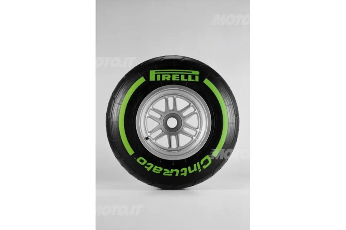Pirelli: presentata la stagione Motorsport 2013 (5)