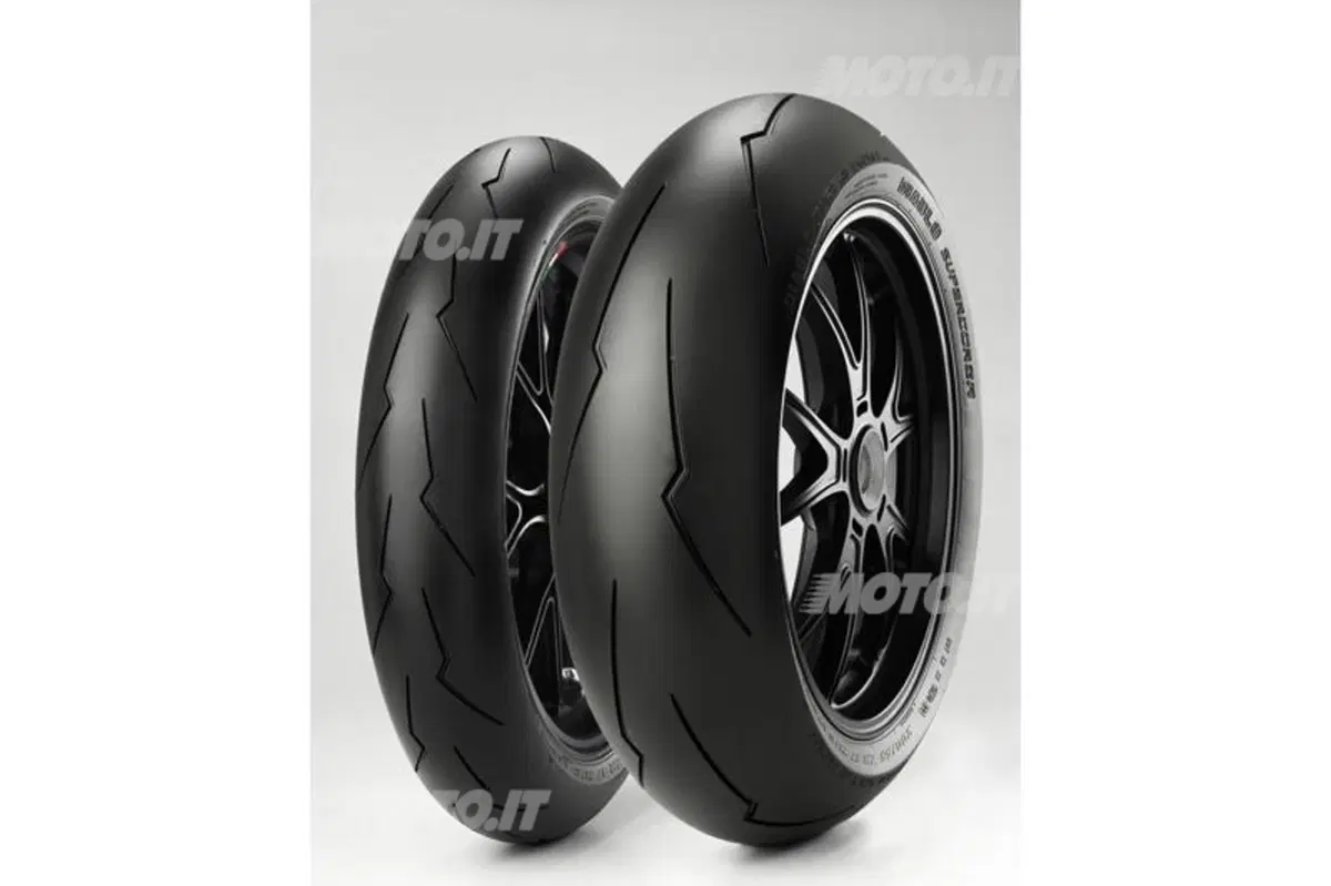 Pirelli: presentata la stagione Motorsport 2013 (14)