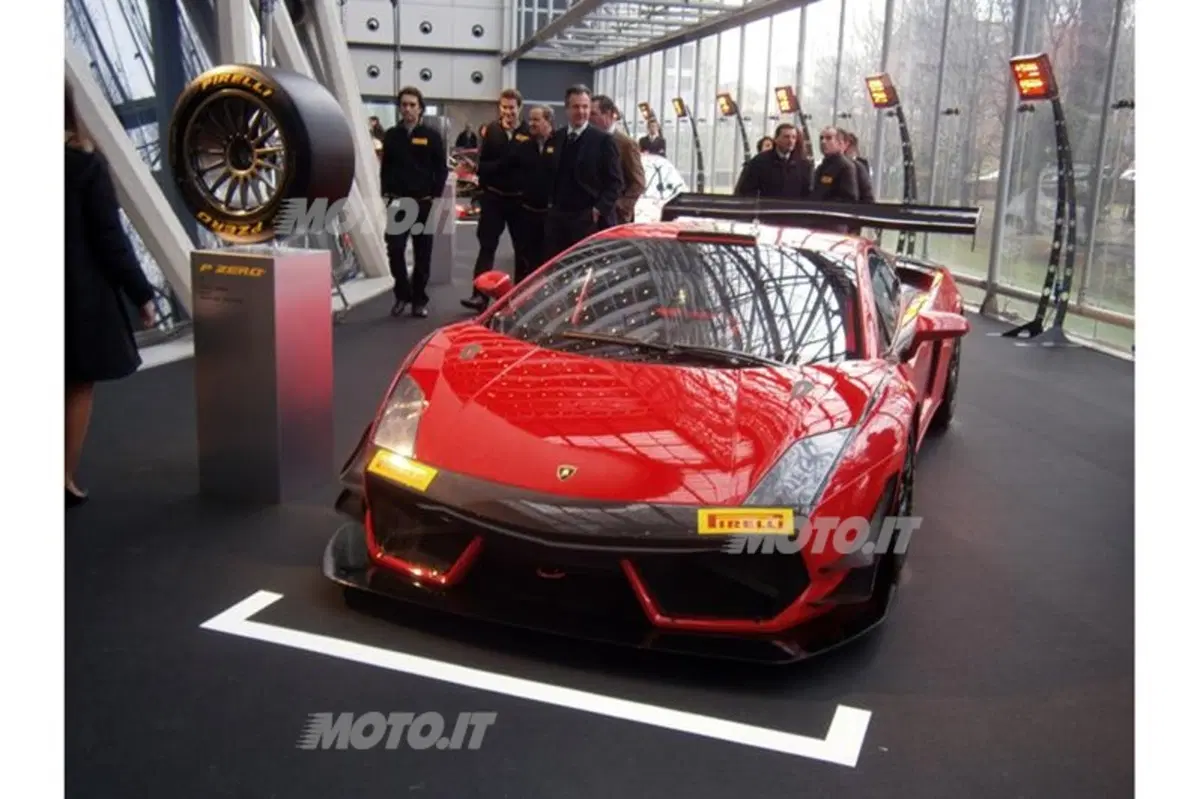 Pirelli: presentata la stagione Motorsport 2013 (22)
