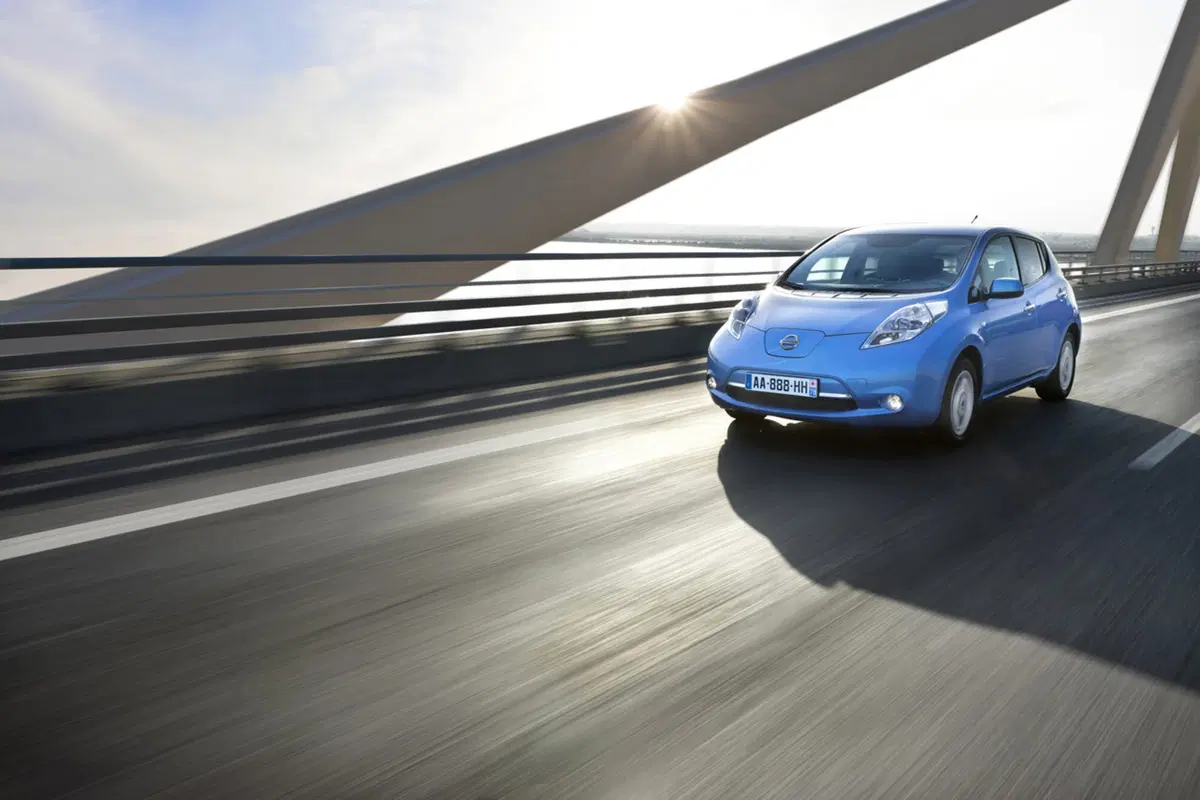 Nissan Leaf: adesso costa 3.000 euro in meno (3)