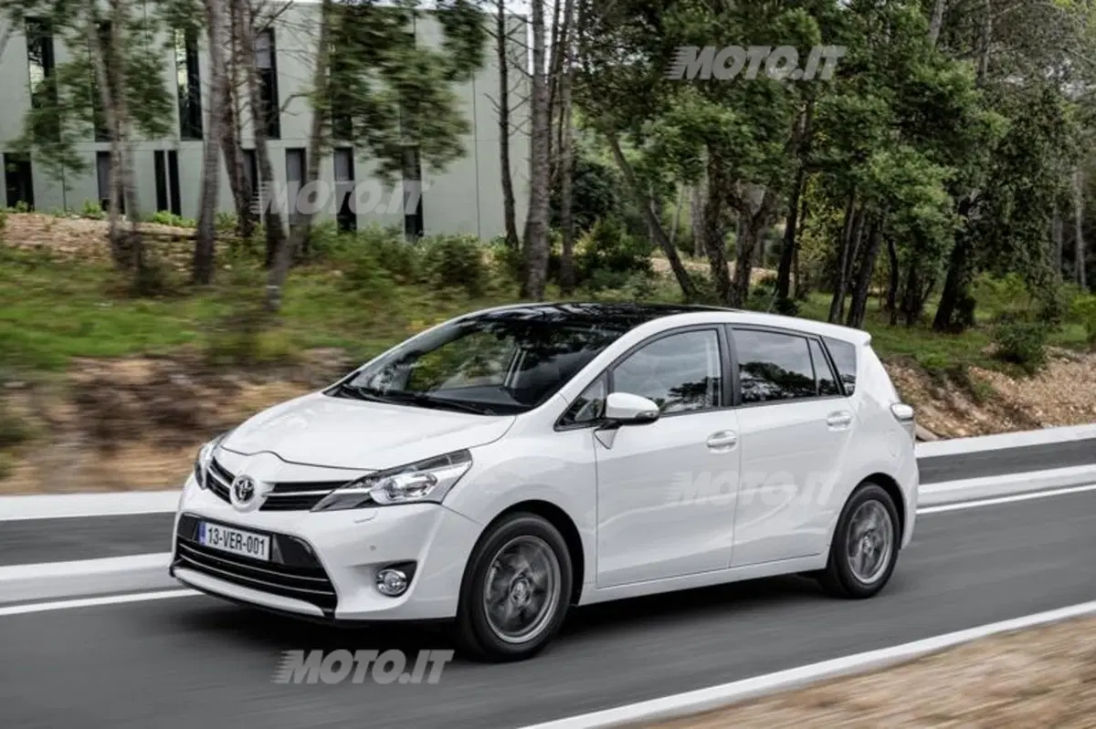 Toyota Verso (10)