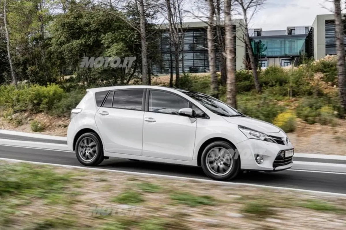 Toyota Verso (12)