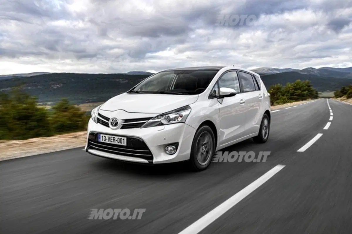 Toyota Verso (18)
