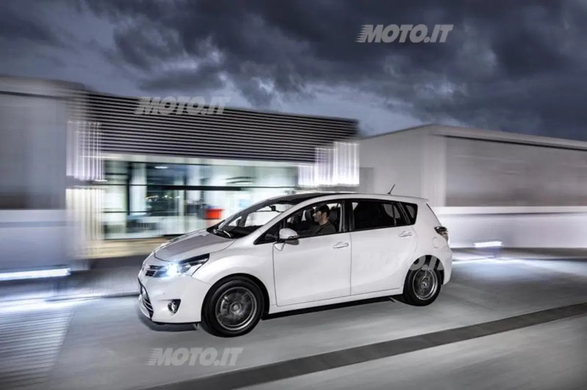 Toyota Verso (21)