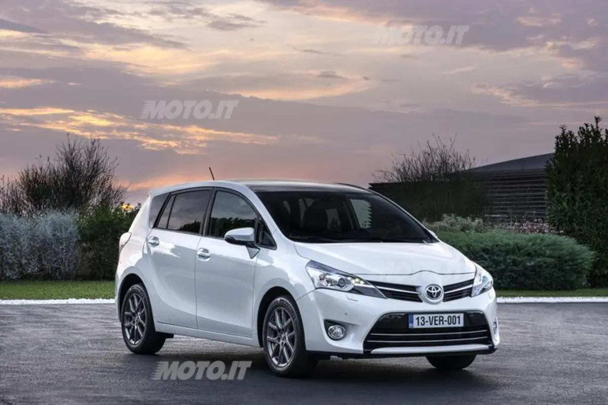 Toyota Verso (27)