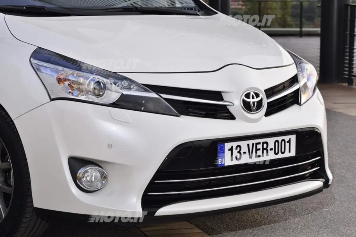 Toyota Verso (32)