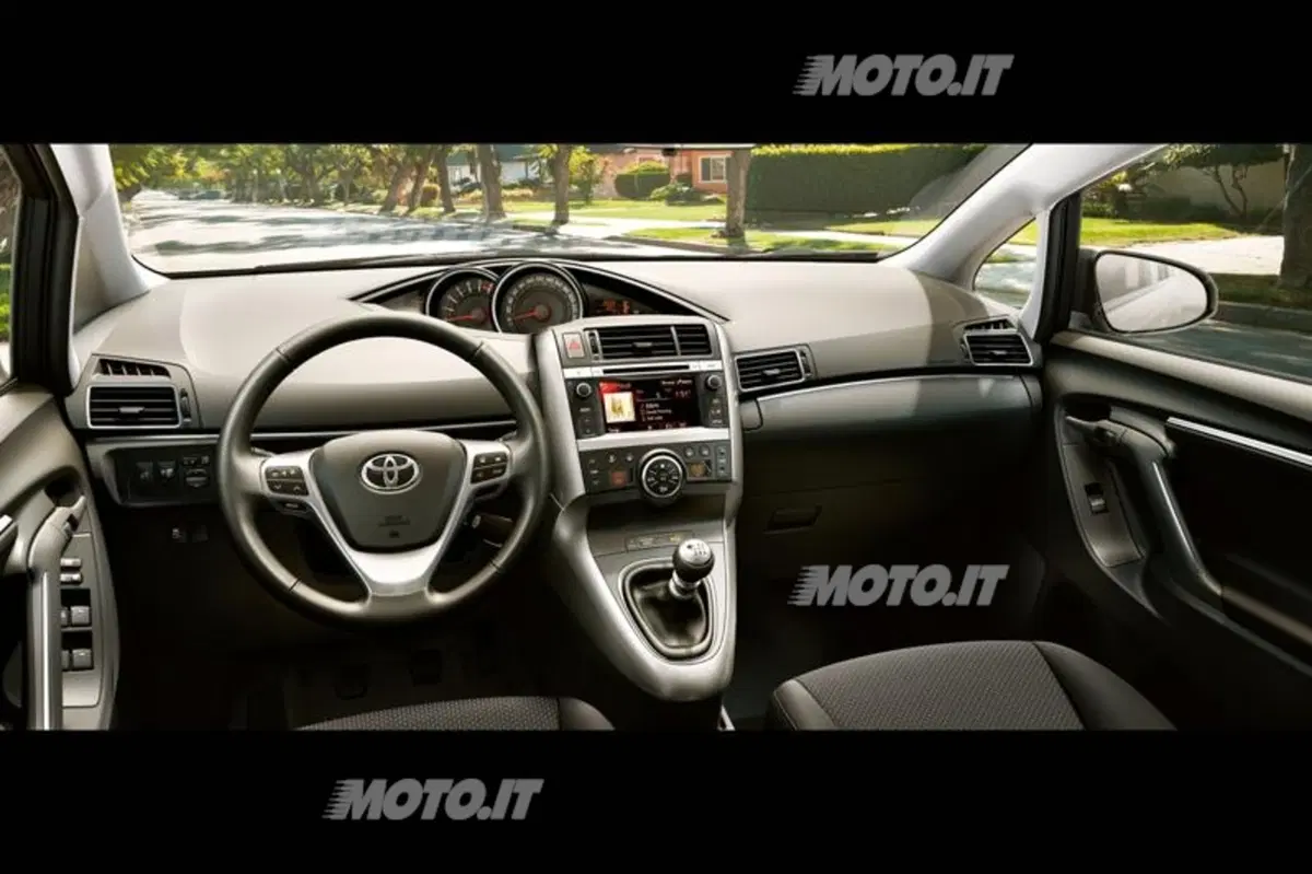 Toyota Verso (41)