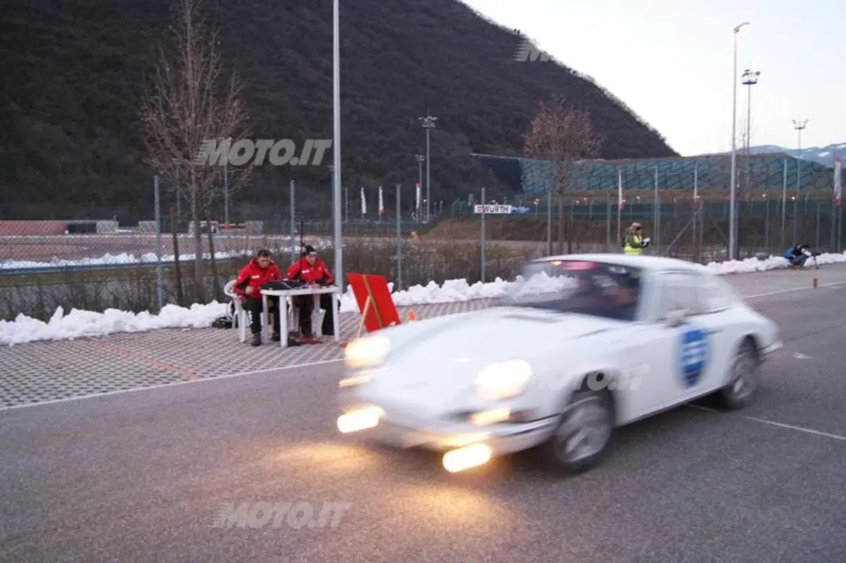 Winter Marathon 2013: Vince Margiotta su Morris Mini Cooper del 1965 (25)