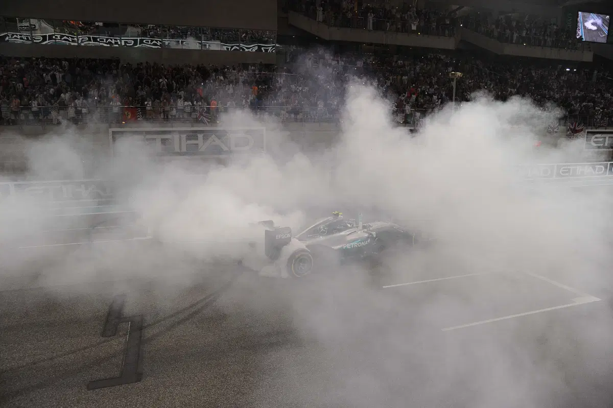 F1, Gp Abu Dhabi 2016: Hamilton vince, ma non basta. Rosberg è campione del mondo (58)