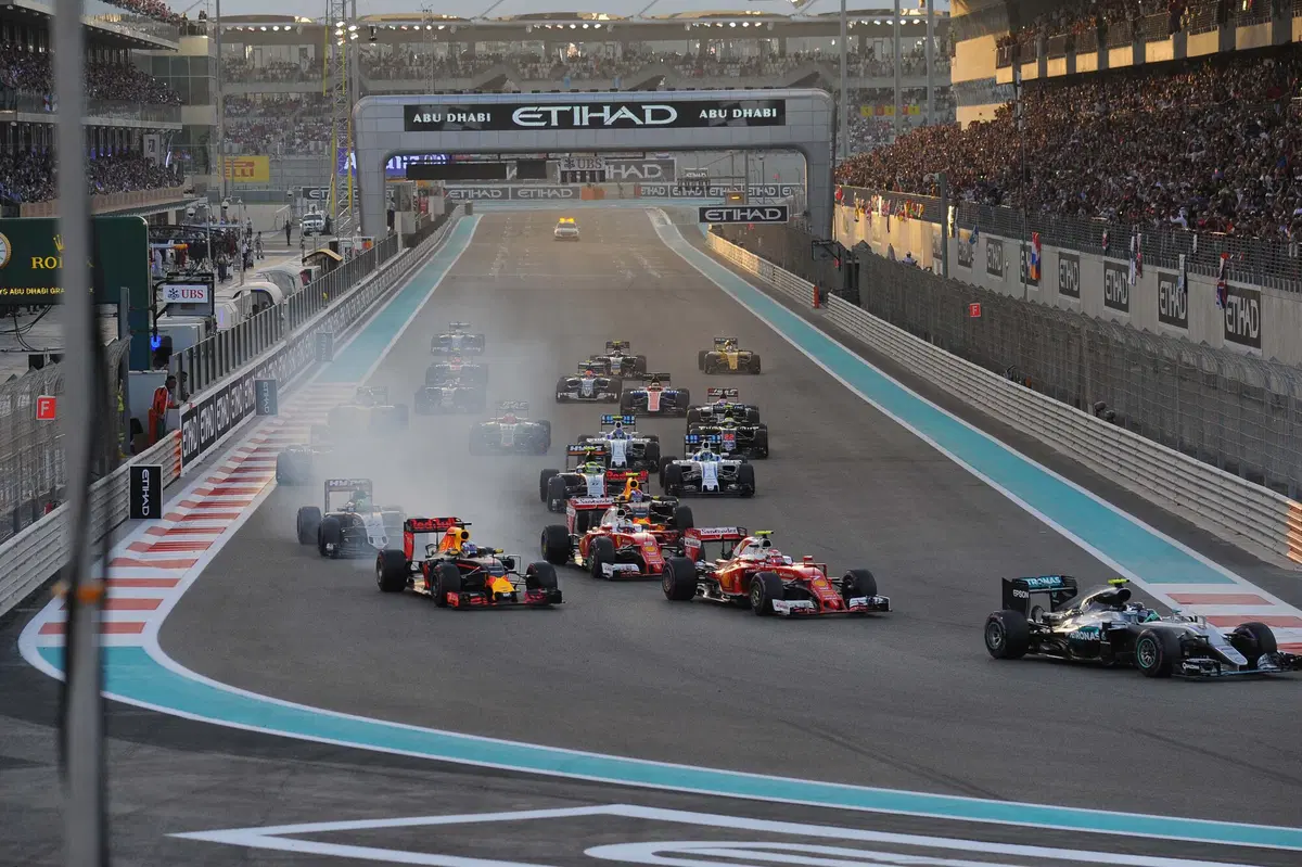 F1, Gp Abu Dhabi 2016: Hamilton vince, ma non basta. Rosberg è campione del mondo (13)