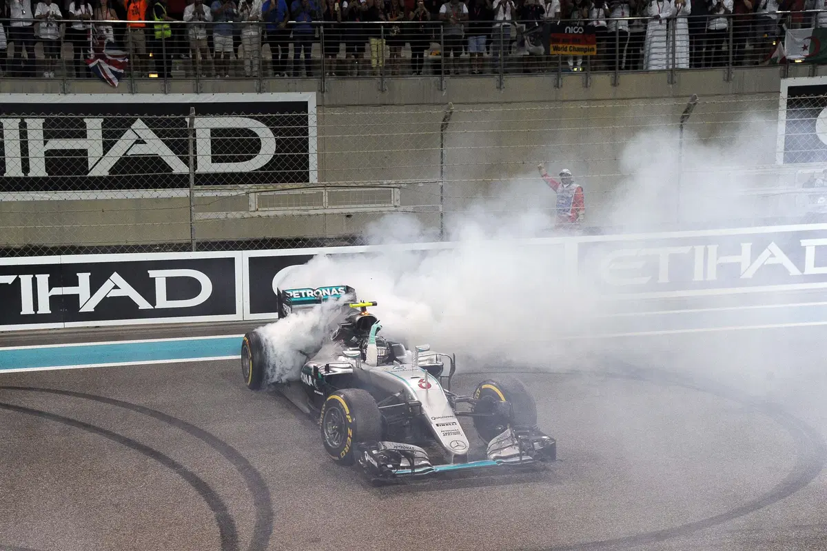 F1, Gp Abu Dhabi 2016: Hamilton vince, ma non basta. Rosberg è campione del mondo (65)